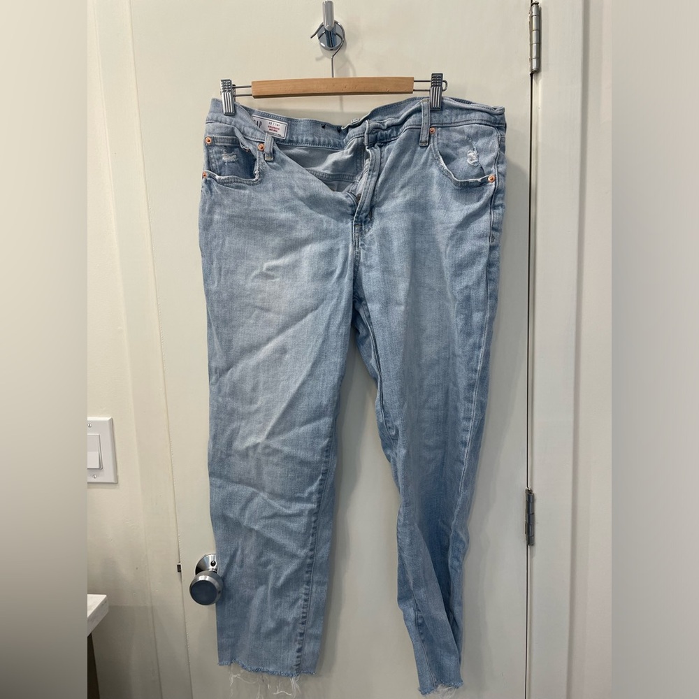 Gap girlfriend mid rise jeans, size 32